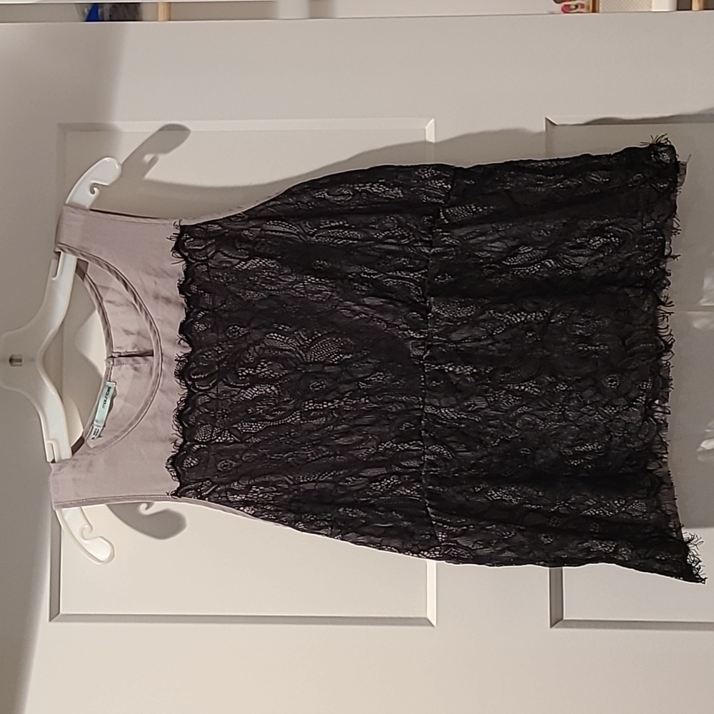 Maurice xl top with lace overlay